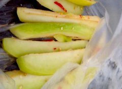 昆明国旅周叶推荐：西双版纳水果吃法的奇妙之处